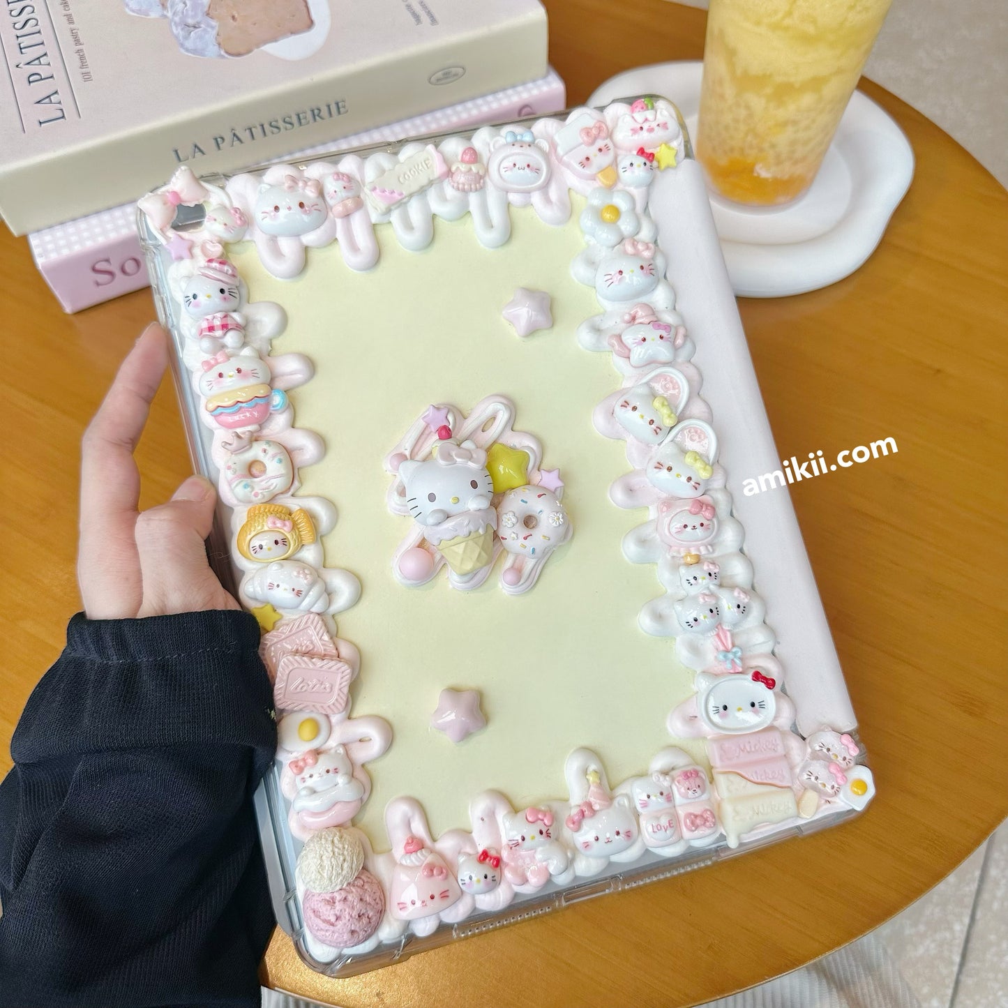 Sanrio Hello Kitty / Pompom Purin Decoden Table Case iPad Samsung